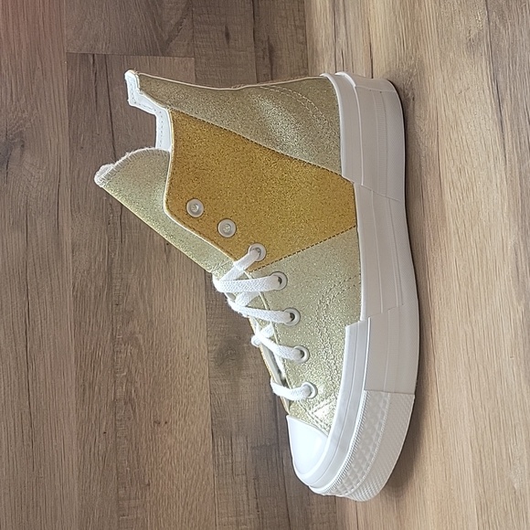 Converse high top Brand new platform in the box no lid. - Picture 6 of 15